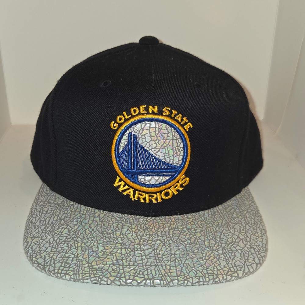 Golden State Warriors Mitchell & Ness Hardwood Classics Snapback Iridescent Brim